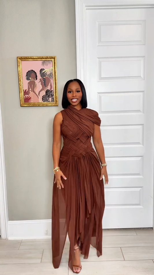 Elegant Crisscross Ruched Bodice Maxi Dress